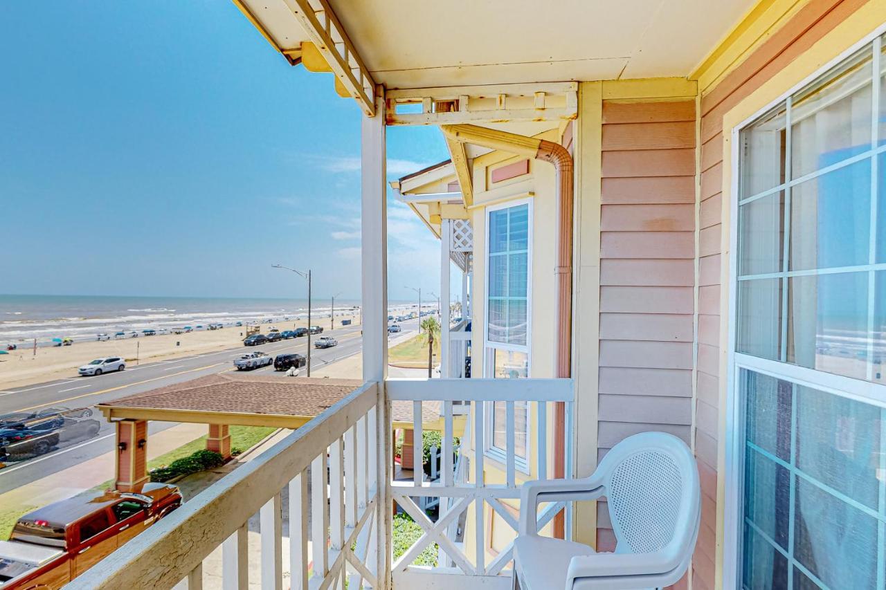 Beachfront Haven Галвестон Экстерьер фото